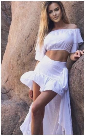 Проститутки Питера - Галя с 4 размером груди предлагает интим услуги у метро Горьковская  +7(981)289-01-65 - фото 3