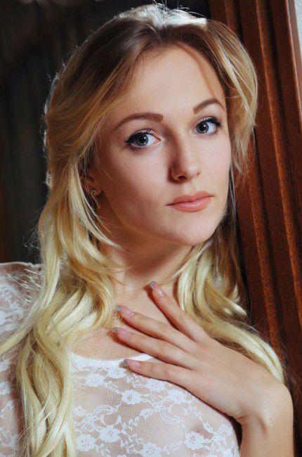 Проститутка Питера Снежана с 2 размером груди предлагает интим услуги у метро Лиговский проспект  +7(981)193-28-94 