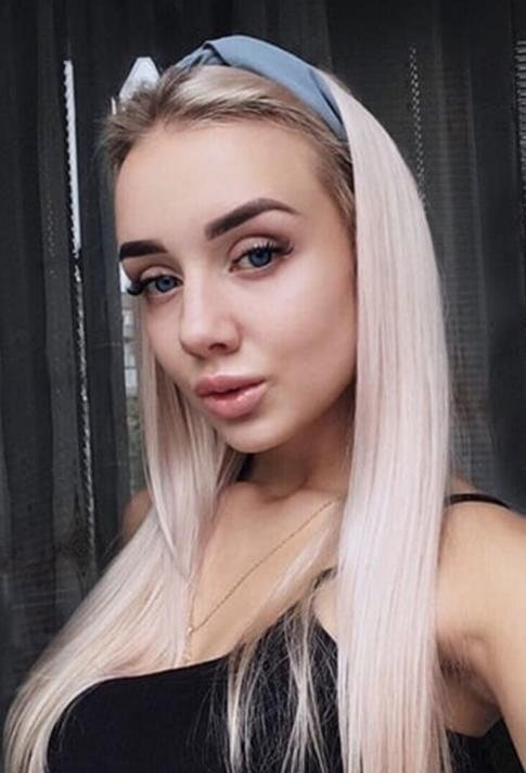 Проститутка Питера Зина  с 2 размером груди предлагает интим услуги у метро Петроградская  +7(981)809-84-20 