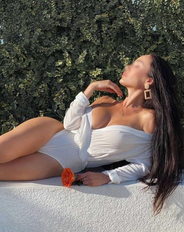 Шлюха СПБ Алина с 4 размером груди предлагает интим услуги у метро Ладожская  +7(981)155-42-85 - фото 3